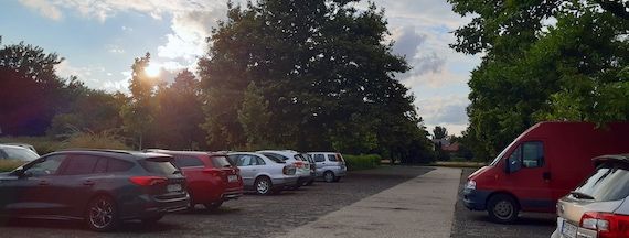 Free, large car park in Orosháza-Gyopárosfürdő