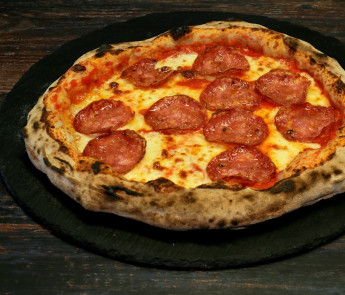 giorgio-pizzeriapastaria-pizza-napolitana